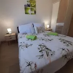 شقة Jelena - Cozy Two Bedroom Only 70m From The Beach, Diklo -