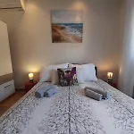 شقة Jelena - Cozy Two Bedroom Only 70m From The Beach, Diklo -