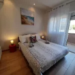 Jelena - Cozy Two Bedroom Only 70m From The Beach, Diklo - شقة