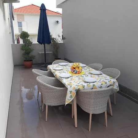 شقة Jelena - Cozy Two Bedroom Only 70m From The Beach, Diklo - *