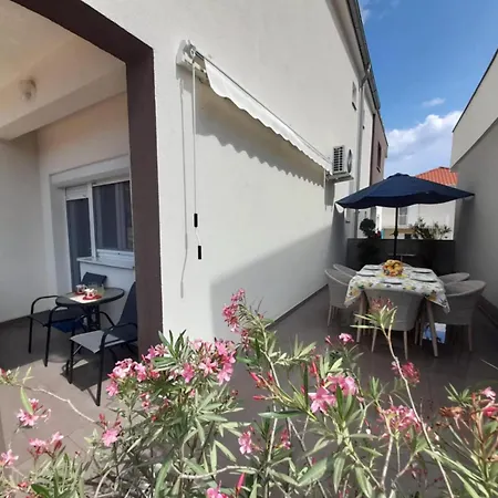 Jelena - Cozy Two Bedroom Only 70m From The Beach, Diklo - Apartment *