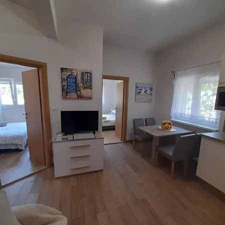 Jelena - Cozy Two Bedroom Only 70m From The Beach, Diklo - * Zadar