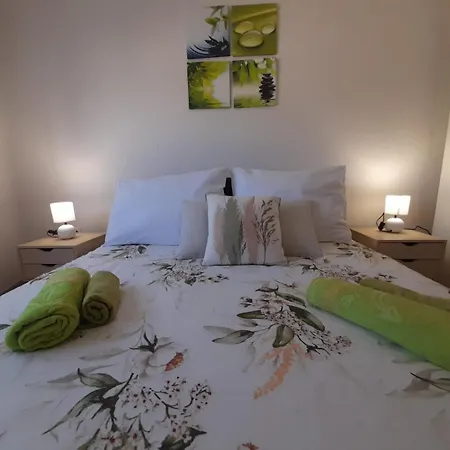 Jelena - Cozy Two Bedroom Only 70m From The Beach, Diklo - *